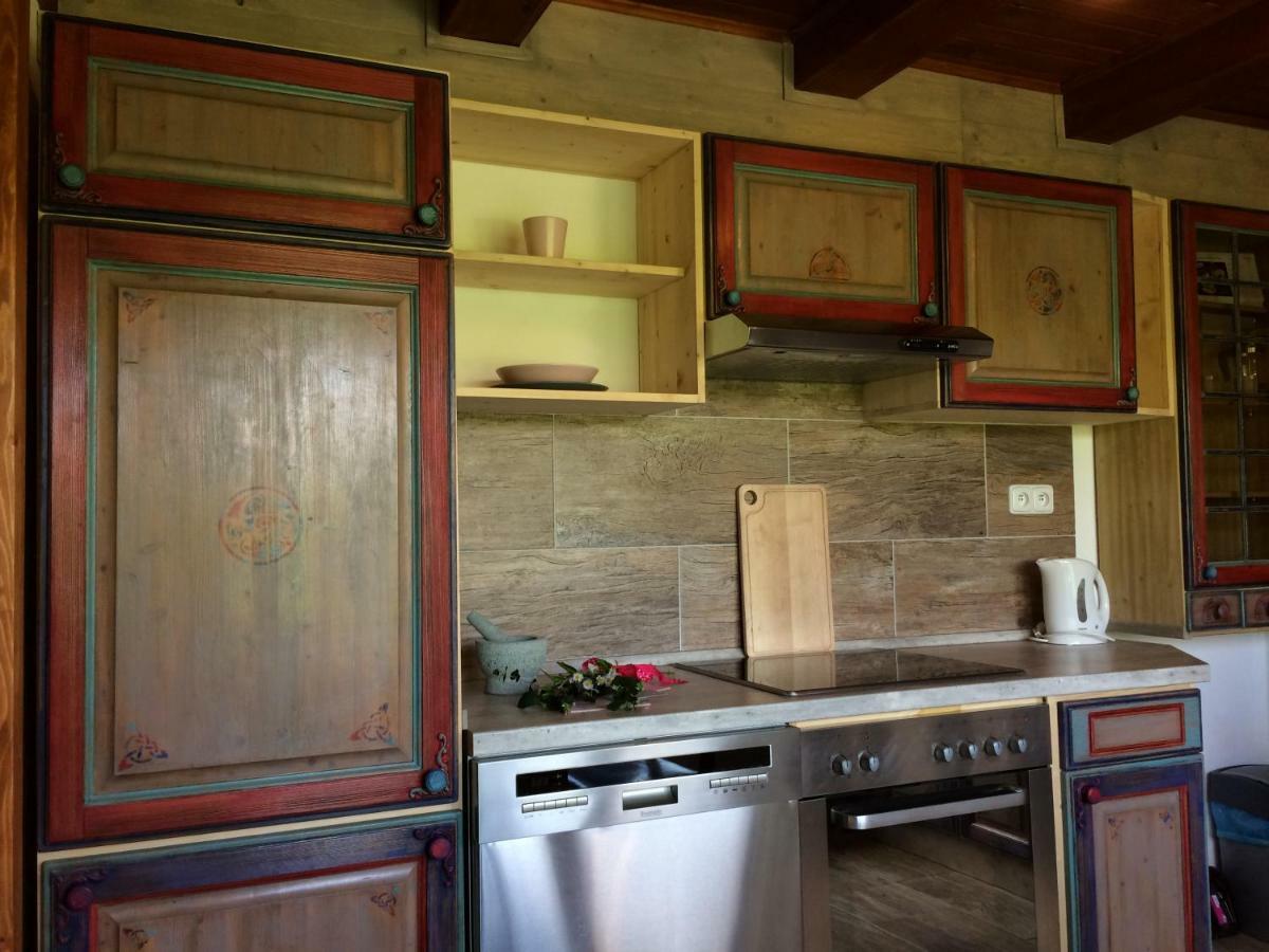 Holiday home Na Samote U Lesa Komarice